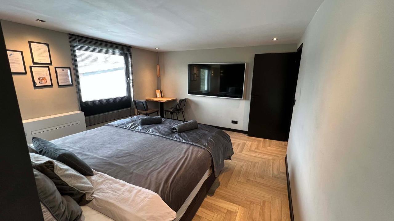 Boutique Le Faucon Bed & Breakfast *